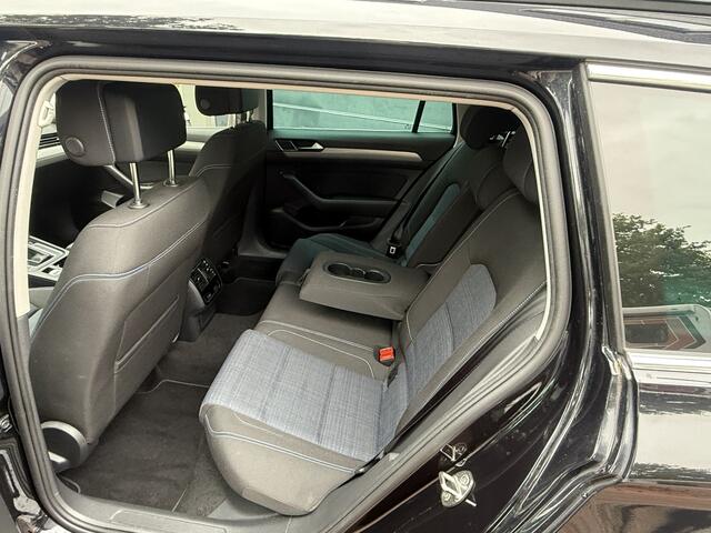 Volkswagen PASSAT Variant 1.4 TSI PHEV GTE Business Navigatie Apple Carplay/Android Auto Camera Parkeersensoren Stoelverwarming Virtual Cockpit Climate Control