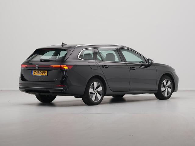 Volkswagen PASSAT Variant 1.5 eTSI 150pk DSG Business Navigatie Pdc Side Assist Clima 86