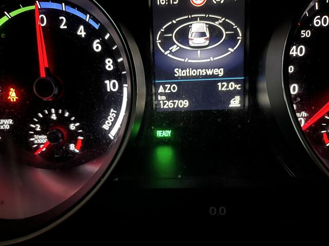 Volkswagen PASSAT Variant 1.4 TSI PHEV GTE / AUTOMAAT/ LEER/ PANO/ ELEKTR. TREKHAAK/ 18" LMV/ ADAPT. CRUISE/ LED/ PARK. SENSOREN + CAMERA/ NAVI/ STOEL VERWARM. V+A/ STUUR VERWARM.