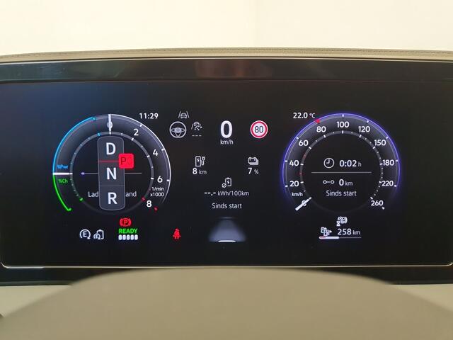 Volkswagen PASSAT Variant 1.5 eHybrid 204pk DSG/AUT Business Wegklapbare trekhaak, Camera, ACC