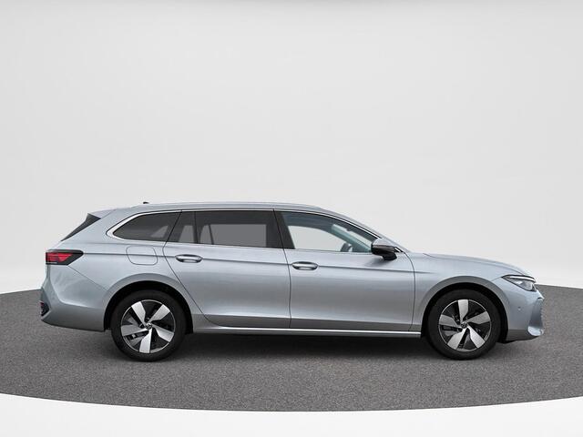 Volkswagen PASSAT Variant 1.5 eHybrid Business | Trekhaak | ACC | HUD | Stoelverwarming |