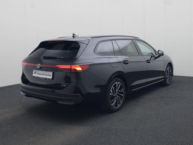 Volkswagen PASSAT Variant 1.5 eTSI/150PK Business Navigatie · Achteruitrijcamera · Trekhaak · Garantie t/m 22-05-2028 of 100000km.