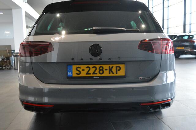 Volkswagen PASSAT Variant 2.0 TSI 4Motion R-LINE Black Style trekhaak 272 pk !!