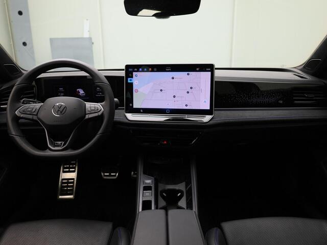 Volkswagen PASSAT Variant 1.5eHybrid 200kW/272PK R-Line DSG · Panoramadak · Leder · 360°Camera · Trekhaak · Garantie t/m 16-03-2030 of 100000km.