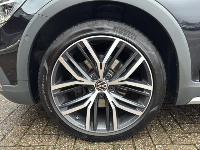 Volkswagen PASSAT 2.0 TDI DSG ALL-TRACK 4MOTION PANO-DAK/TREKHAAK/IQ-LIGHHTS/LEDER