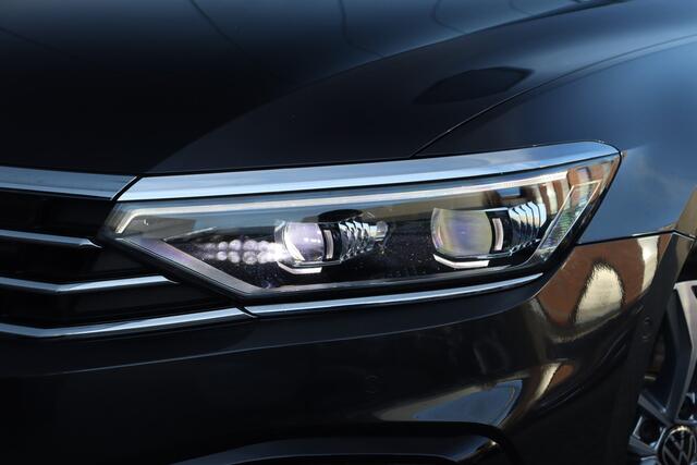 Volkswagen PASSAT Variant 1.4 TSI PHEV GTE Business | Pano | Trekhaak | Camera |