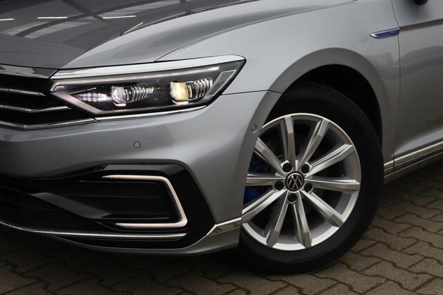 Volkswagen PASSAT Variant 1.4 TSI PHEV GTE Business | Matrix | Camera | ACC |
