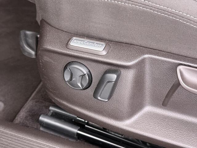 Volkswagen PASSAT Variant T150PK AUT-7 Adap.Cruise Navi Camera Pdc-a+v Apple Carplay Android Auto Ecc ERGO Active Stoel Connected Series Plus Lmv Regen-Lichtsensor Isofix Privacy Glas 1600kg Trekvermogen ¤ 45.000,- nieuw A-label Euro6 !