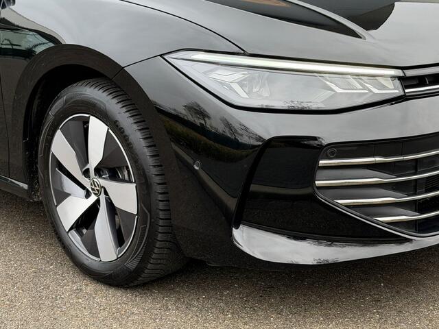 Volkswagen PASSAT Variant 1.5 eHybrid Business | Trekhaak | Alcantara | Head-up | Camera | Rijklaar incl. garantie