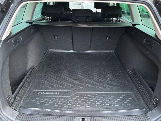 Volkswagen PASSAT Variant 1.4 TSI Automaat Comfortline Business Full LED / Carplay / All-Seasons