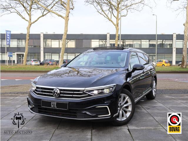 Volkswagen PASSAT Variant GTE 1.4 TSI PHEV 218PK | Panodak | Vol Leer | 360° | Standkachel | Virtual | IQ Light Matrix LED | Trekhaak | Stoelverwarming V+A+Stuurwiel |