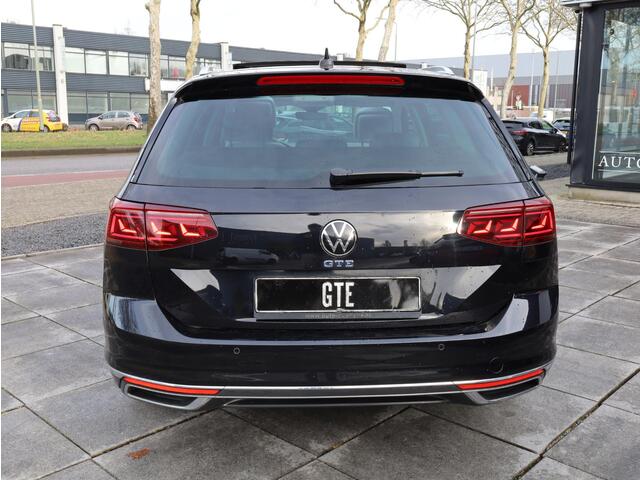 Volkswagen PASSAT Variant GTE 1.4 TSI PHEV 218PK | Panodak | Vol Leer | 360° | Standkachel | Virtual | IQ Light Matrix LED | Trekhaak | Stoelverwarming V+A+Stuurwiel |