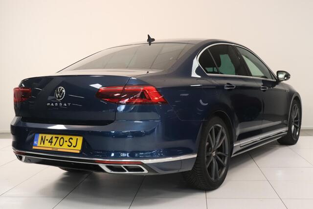 Volkswagen PASSAT 1.5 TSI R-Line Business + | Camera | Comfort stoelen | Navigatie | Stoelverwarming | AppleCarplay AndroidAuto |