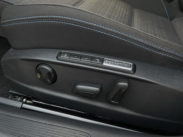 Volkswagen PASSAT Variant 1.4 TSI PHEV GTE Business | Elek Trekhaak | Virtual | LED | Camera | Carplay | Memory | Navi