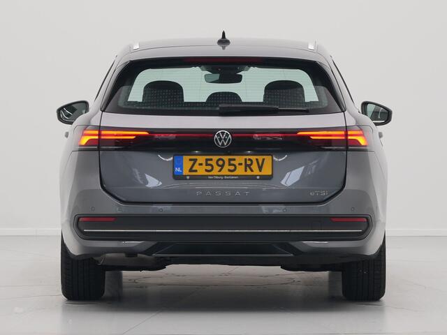 Volkswagen PASSAT Variant 1.5 eTSI 150pk DSG Business Trekhaak Navigatie Camera Massage 62