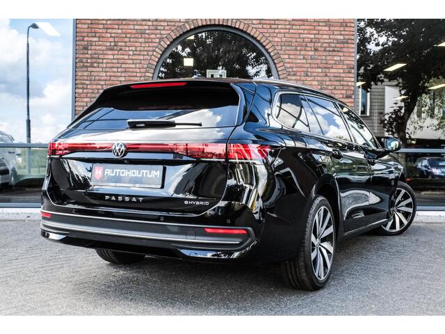 Volkswagen PASSAT Variant 1.5 eHybrid Elegance Business Headup display, 360° Camer