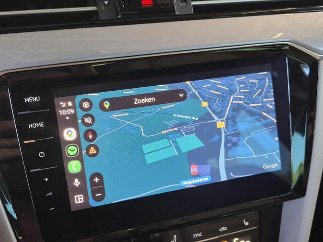 Volkswagen PASSAT Variant 1.4 TSI PHEV GTE Business Automaat / Lederen Bekleding / Schuif & Kanteldak / Trekgewicht 1.600 KG / Apple Carplay & Android Auto / 360 Graden Camera / Adaptieve Cruise Control / Stoelverwarming / Dynaudio / Lichtmetalen Velgen / Navigatie / Parke