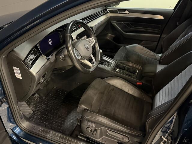 Volkswagen PASSAT Variant 1.5 TSI 2x R-Line Business + | Panoramadak | Leder | Camera | Afn. trekhaak | Adaptive cruise | Stoelverwarming | Virtual