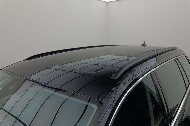 Volkswagen PASSAT Variant 1.4 TSI PHEV GTE Business | Pano | Trekhaak | Camera | SoH 96%