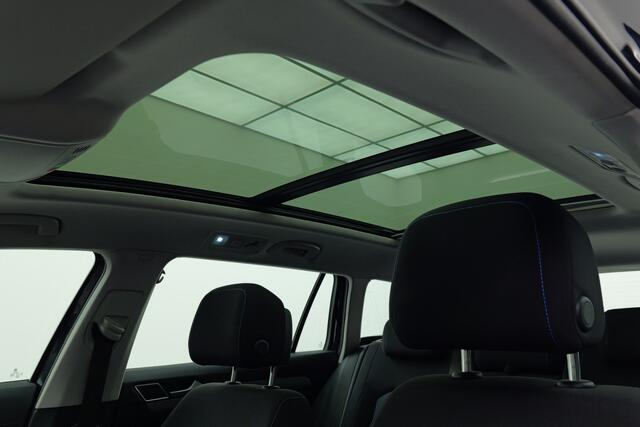 Volkswagen PASSAT Variant 1.4 TSI PHEV GTE Business | Pano | Trekhaak | Camera | SoH 96%