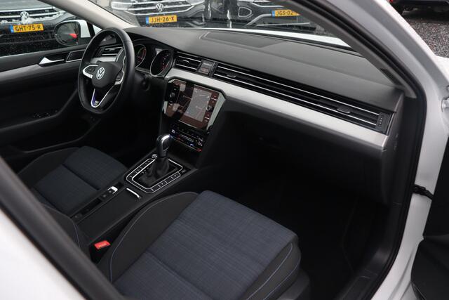 Volkswagen PASSAT Variant 1.4 TSI PHEV GTE Business | Camera | Trekhaak | Winter Pakket |