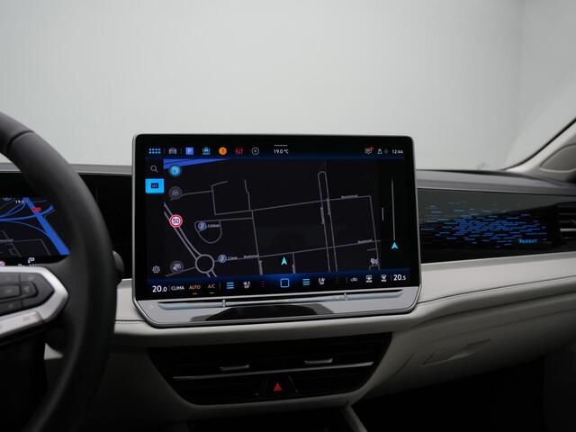 Volkswagen PASSAT Variant 1.5 eHybrid 272 pk Elegance Business | Trekhaak | Leder | Geheugen-/massagestoelen | Head-up display | Stoelventilatie | IQ Light
