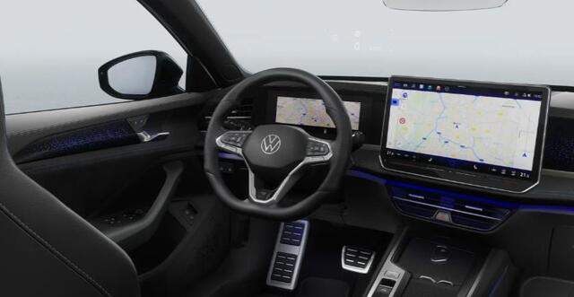 Volkswagen PASSAT Variant 1.5 eHybrid 272PK DSG R-Line Business / Trekhaak / Black Style / Panoramadak / 19'' LMV / VW