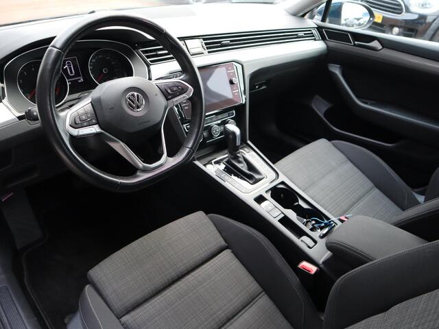 Volkswagen PASSAT Variant 1.5 TSI Comfort Business | NAP | Clima | Adapt. Cruise | Navi | LED | PDC V+A | Keyless |