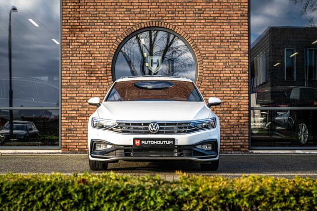Volkswagen PASSAT Variant 2.0 BiTDI 240PK 4Motion Panoramadak, Trekhaak