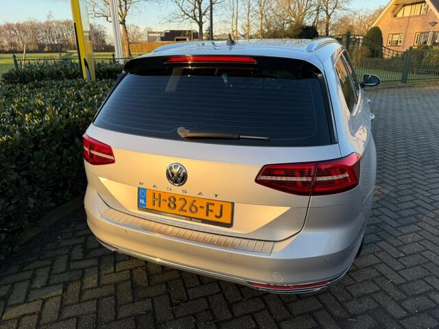 Volkswagen PASSAT 1.5 TSI DSG7 Highline Business R Dynaudio / Head up / Virtual