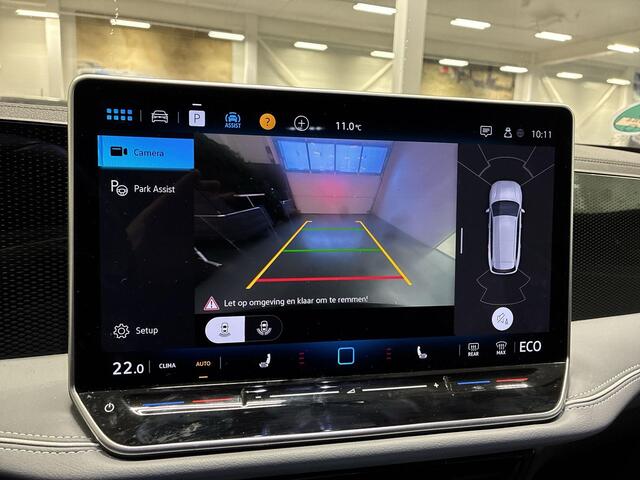 Volkswagen PASSAT Variant 1.5 eHybrid 204pk DSG Business · Camera · Elek. Voorstoelen + Massagefunctie · Stuur- & Stoelverwarming · Optiekpakket Zwart · Side Assist · Garantie t/m 18-08-2028 of 100.000km