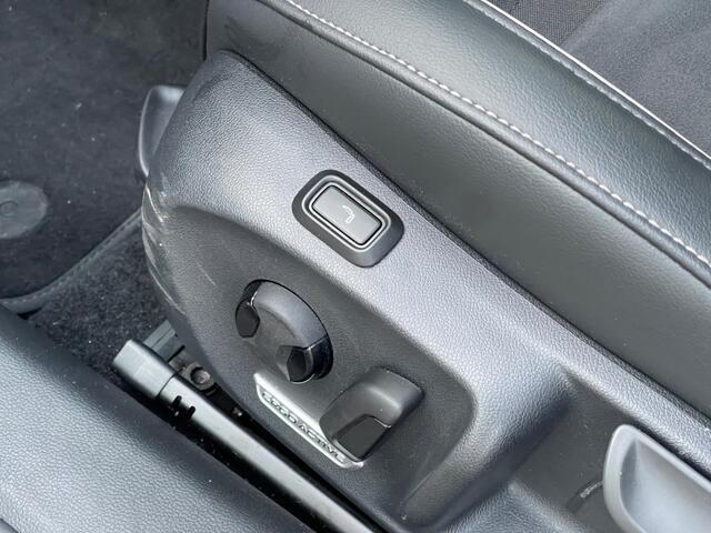 Volkswagen PASSAT Variant 1.5 TSI eHybrid 204pk Business | Elk Trekhaak | Head-Up