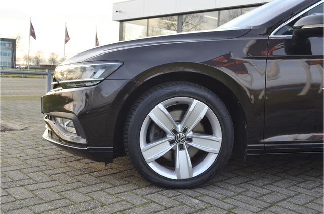 Volkswagen PASSAT Variant 1.5 TSI Comfort Pano | Comfortst. | Keyles | Carplay | Achteruitrij camera | Stoelverwarming