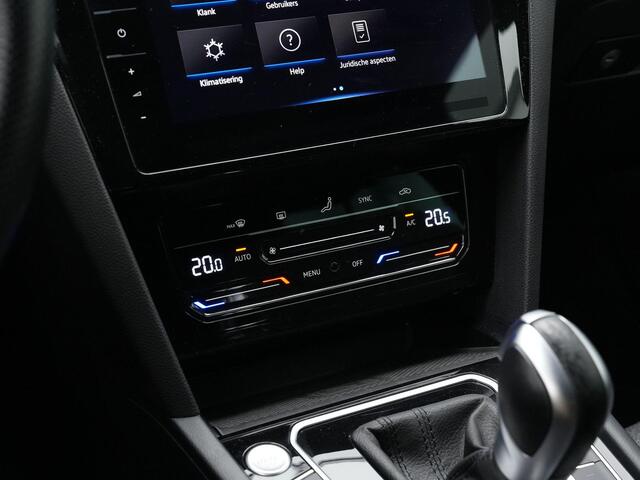 Volkswagen PASSAT Variant 1.4 TSI PHEV 218 pk DSG GTE Business | Panoramadak | Navigatie Discover Pro | IQ Light | Achteruitrijcamera