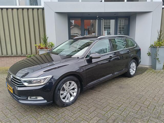 Volkswagen PASSAT Variant 1.5 TSI Comfortline Business | Trekhaak | Adaptieve cruise control | Led | NAP |