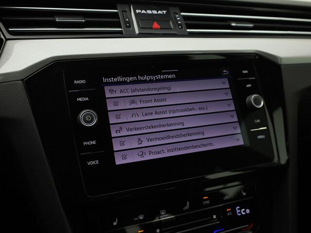 Volkswagen PASSAT Variant 1.4TSI 160kW/218PK PHEV GTE Business DSG · Navigatie · Apple/Android Car Play · Camera + Parkeersensoren · Stoelverwarming ·