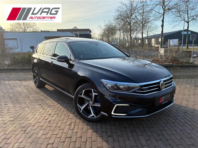 Volkswagen PASSAT 1.4 TSI GTE Hybride, Pano, Trekhaak, 360° Camera, Leder