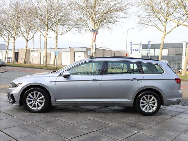Volkswagen PASSAT Variant GTE 1.4 TSI PHEV 218PK | Panodak | Virtual | Camera | IQ Light Matrix | Stoel&Stuurverwarming | Trekhaak |
