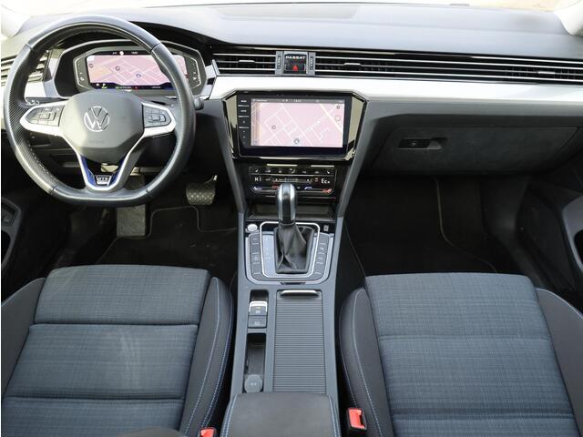 Volkswagen PASSAT Variant GTE 1.4 TSI PHEV 218PK | Panodak | Virtual | Camera | IQ Light Matrix | Stoel&Stuurverwarming | Trekhaak |
