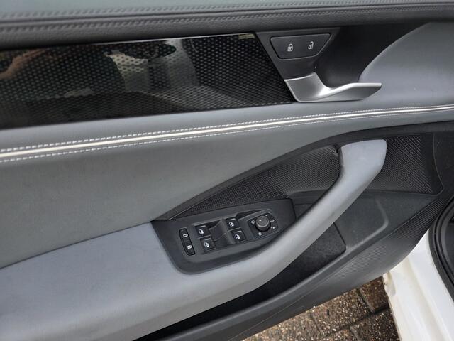 Volkswagen PASSAT Variant 1.5 eTSI Elegance Business |BTW auto|M-HEV|