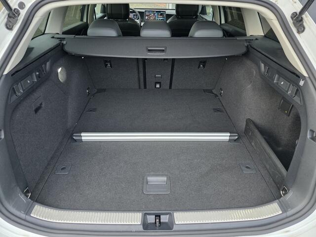 Volkswagen PASSAT Variant 1.5 eTSI Elegance Business |BTW auto|M-HEV|