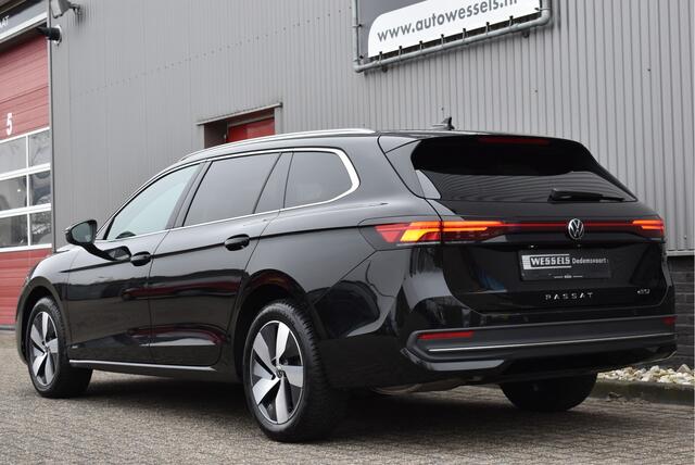 Volkswagen PASSAT Variant 1.5 eTSI Business Virtual cockpit, Travel assist, Camera, Ergo Active, Carplay, Stoelverwarming