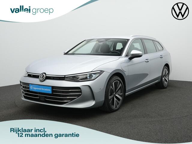 Volkswagen PASSAT Variant 1.5 eHybrid 204 pk DSG Business | IQ Light | Leder/alcantara | Achteruitrijcamera | Massage | Side Assist