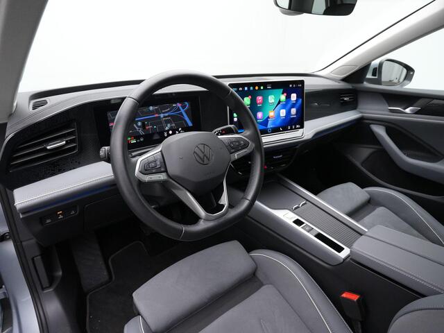 Volkswagen PASSAT Variant 1.5 eHybrid 204 pk DSG Business | IQ Light | Leder/alcantara | Achteruitrijcamera | Massage | Side Assist