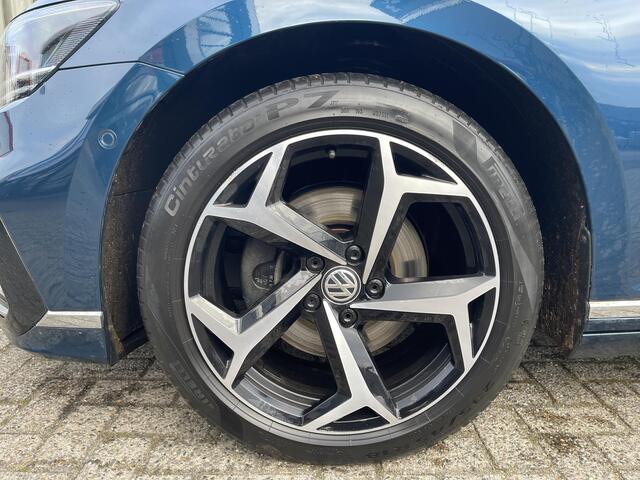 Volkswagen PASSAT Variant 1.4 TSI PHEV GTE Business 18"/Trekhaak/Panoramadak/Stoelverwarming v+a/Dodehoek/Adaptieve cruise/Elektrische klep
