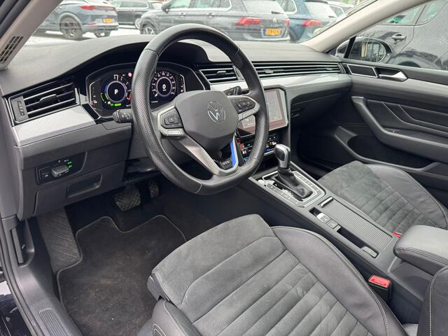 Volkswagen PASSAT Variant 1.4 TSI PHEV GTE Business pano, virtual cockpit, stoelverw voor/achter