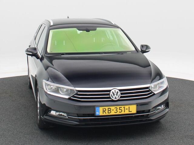 Volkswagen PASSAT Variant 2.0 TDi 150 Pk Automaat Comfortline Business | Adaptive Cruise | Climate Control | Navigatie | Carplay | Stoelverwarming | Parkeersensoren | Trekhaak | 16 Inch