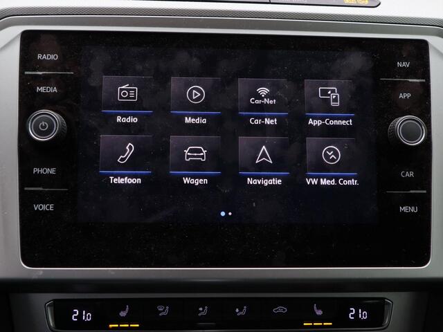 Volkswagen PASSAT Variant 2.0 TDi 150 Pk Automaat Comfortline Business | Adaptive Cruise | Climate Control | Navigatie | Carplay | Stoelverwarming | Parkeersensoren | Trekhaak | 16 Inch