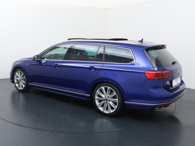 Volkswagen PASSAT Variant 1.5 TSI R-Line Business + | 150 PK | Automaat | Panoramadak | Matrix LED koplampen | R-Line |