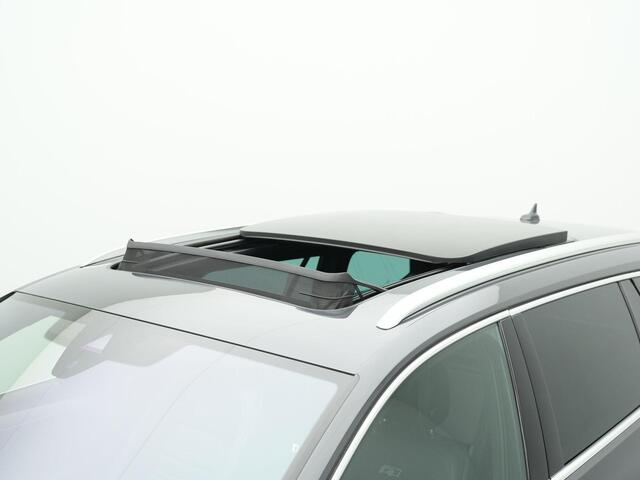 Volkswagen PASSAT Variant 1.5 TSI 150 pk DSG Elegance Business R / R-Line | Panoramadak | Trekhaak | Leder | Geheugenstoel-/massagestoel | IQ Light